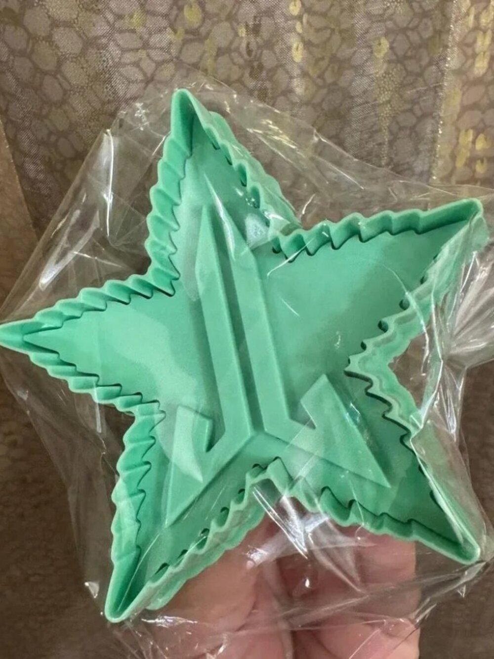 **RARE Limited Edition** Jeffree Star Large Leaf Star Cookie Cutter